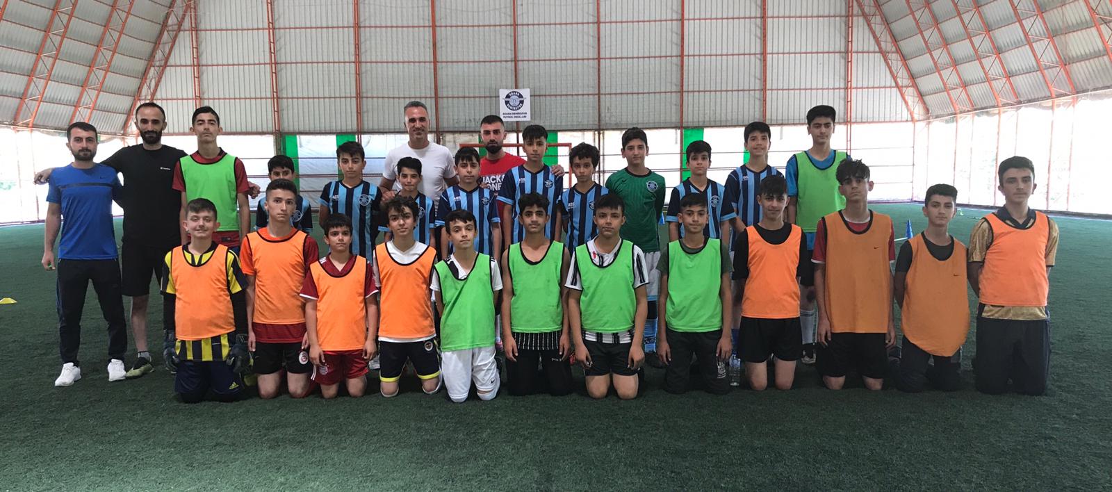 Adanademirspor Akademi Direktörü Özgür Zengin Futbol Okulunu Ziyaret Etti (4)