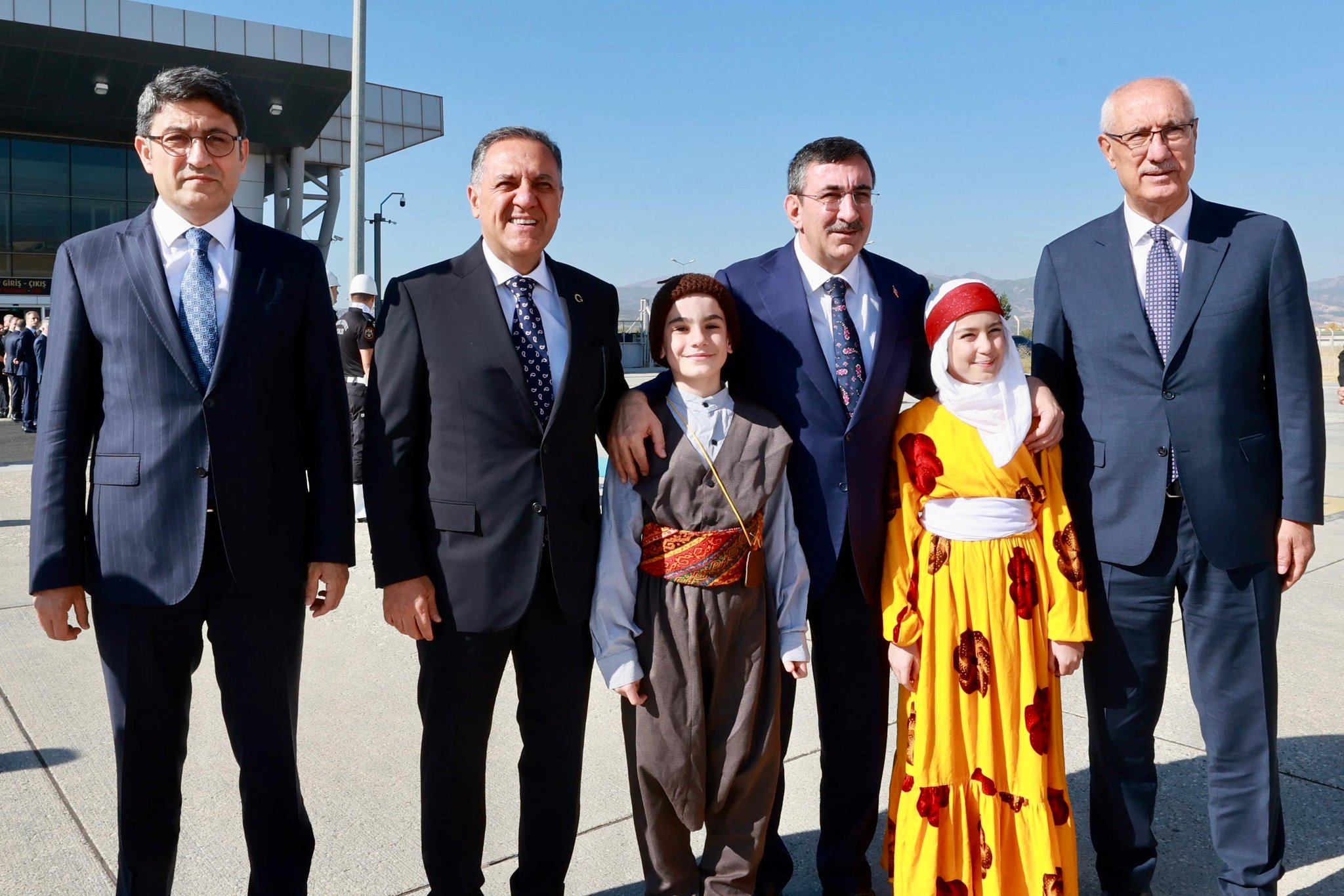 G2 U U Pm Y Wo A A F Q Rz