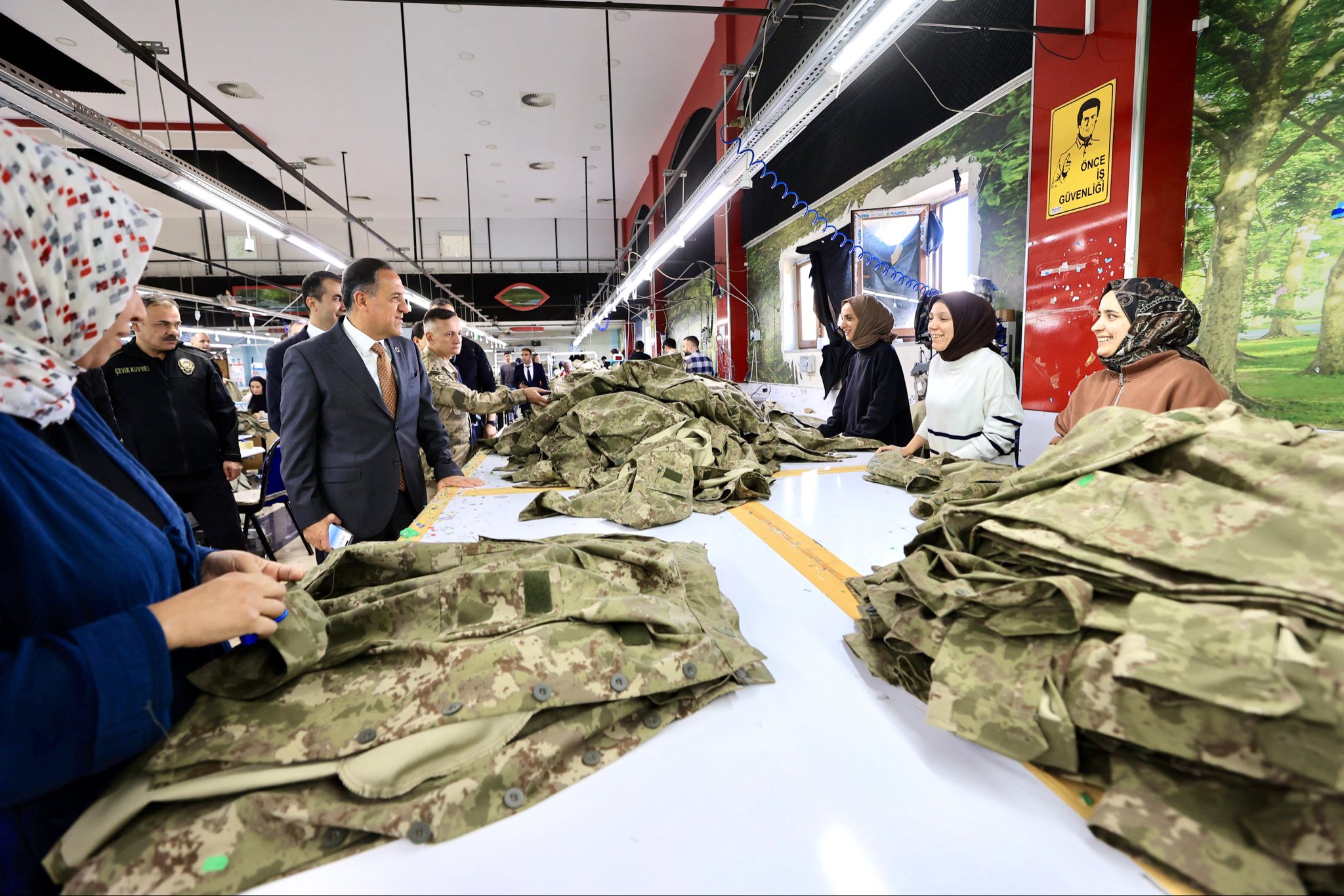 G3 I0097 X I A A P D E W