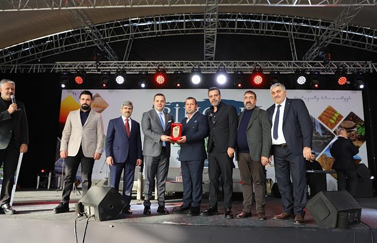 53E0E5E3 8425 44B8 8Eab A9Da8Bee77Ad