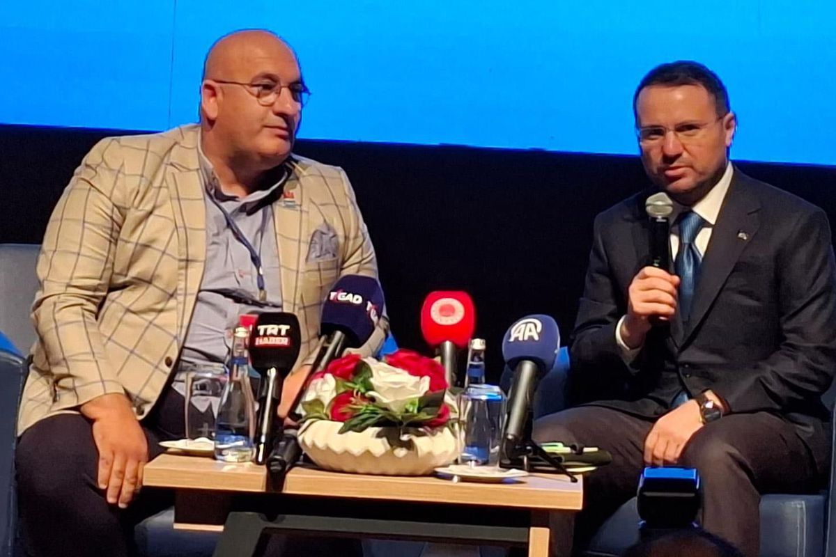 Bakan Gurlek Internet Gazeteciligi Tek Cati 055C2A889F Amp