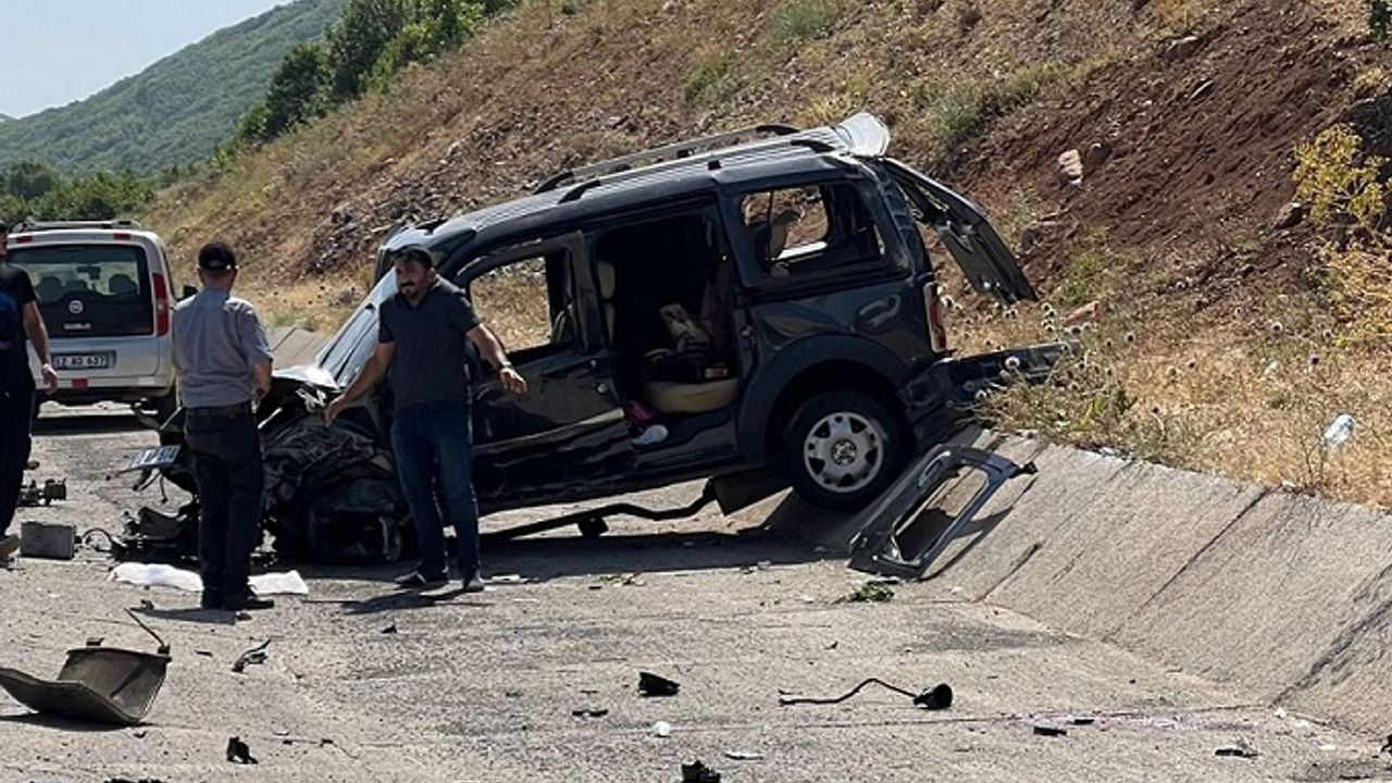 Bingöl’de Kaza: Bir Ağır 2 Yaralı