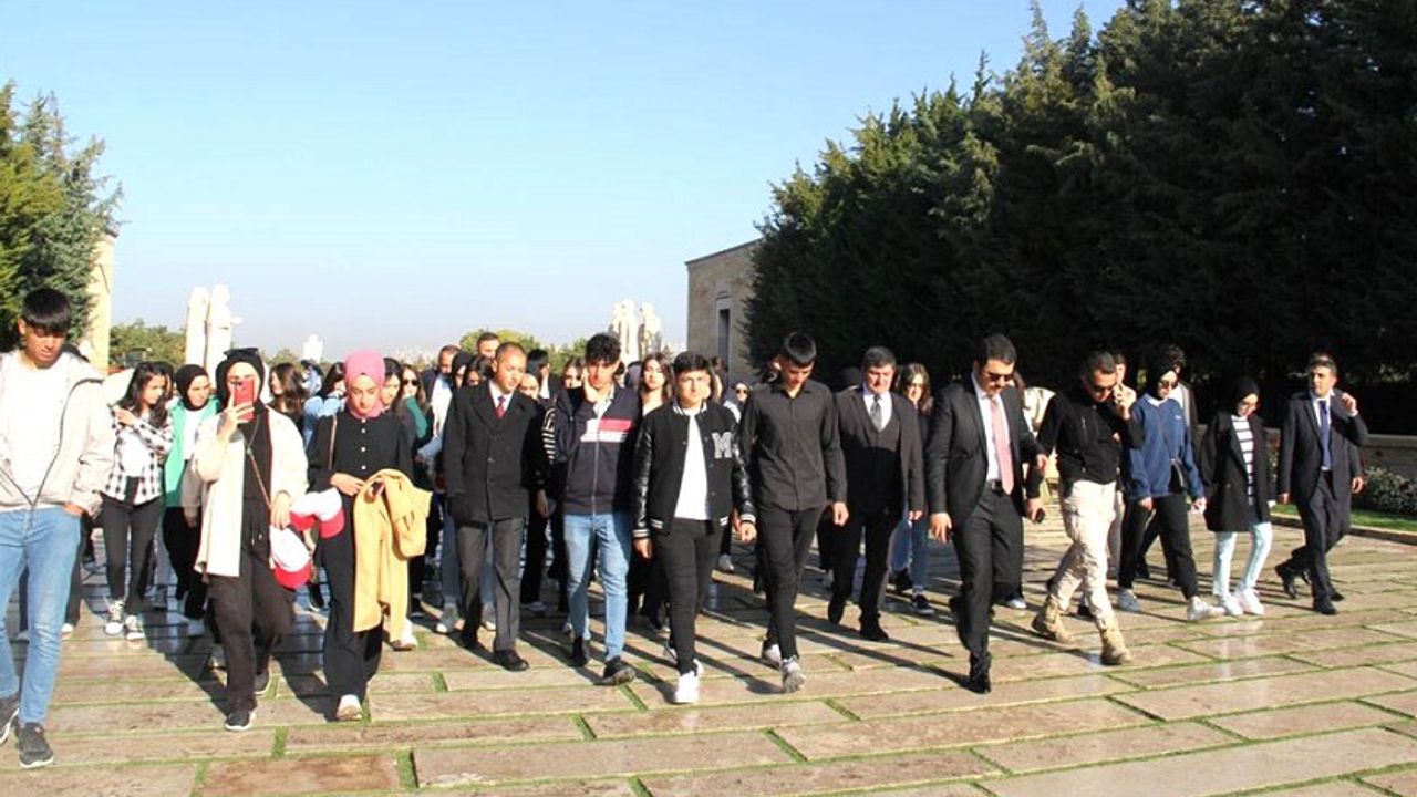 Lise Öğrencileri Ankara Gezisiyle Üniversite Heyecanı Yaşadı