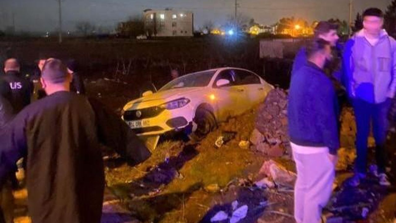 Diyarbakır’da kontrolden çıkan otomobil kaza yaptı: 6 yaralı