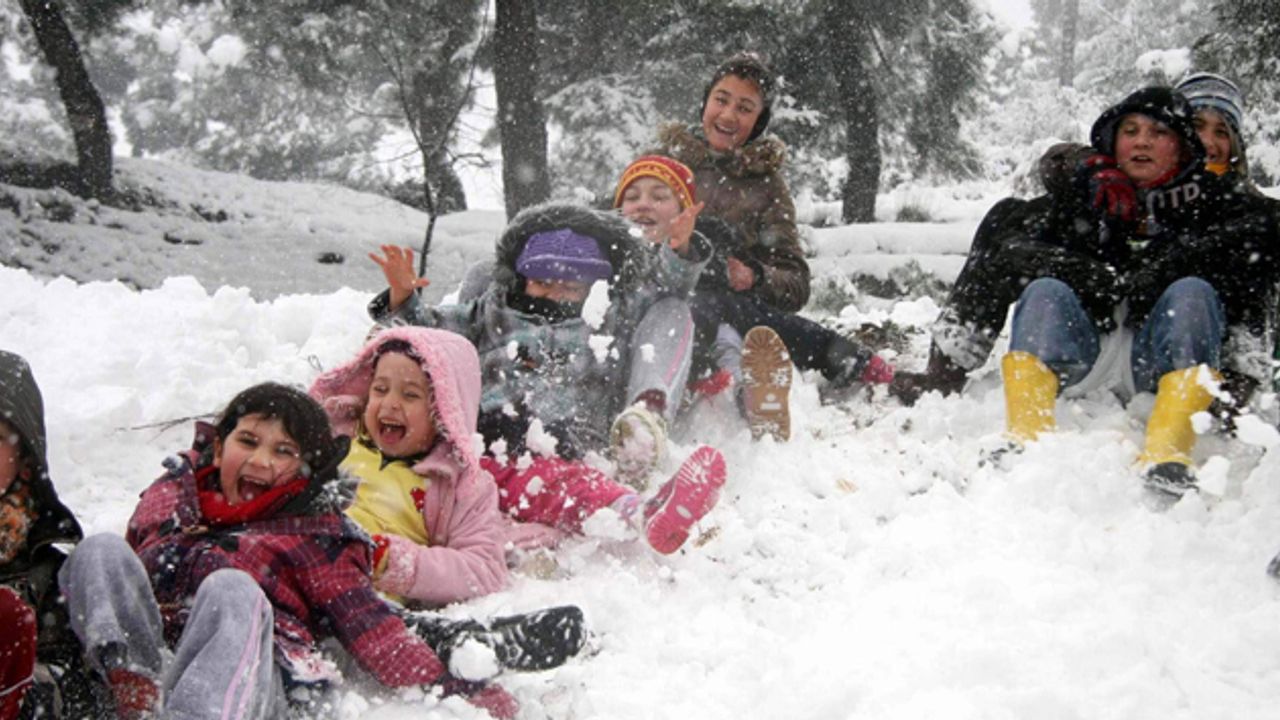 Bingöl’de 3 İlçede Kar Nedeniyle Eğitime 1 Gün Ara Verildi