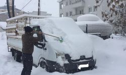 “Sabah Kalkıyoruz Kar, Ertesi Gün Yine Kar”