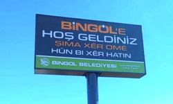 Şehir Girişine Çok Dilli Hoş Geldiniz Tabelası!