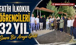 Fatih İlkokul Öğrencileri 32 Yıl Sonra Bir Araya Geldi