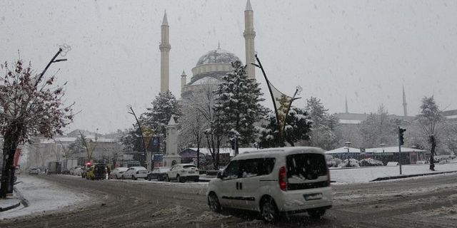 Bingöl Merkeze Kış Geri Geldi