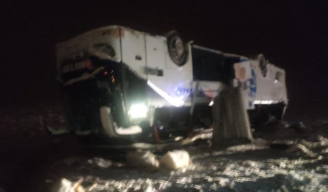 Bingöl’de 2 Ayrı Otobüs Kazası 22 Yaralı