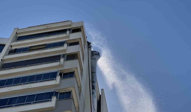 Diyarbakır’da restoranın bacasında çıkan yangın söndürüldü