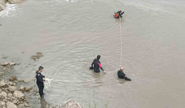 Murat Nehrinde Kaybolan Çocuk 6 Gündür Aranıyor