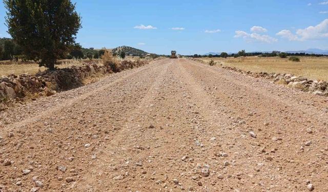 Diyarbakır’da kırsal mahallelerde yollar yenileniyor