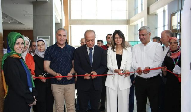 Elazığ’da hasta ve yakınlarının katkısı ile el işi ve resim sergisi açıldı