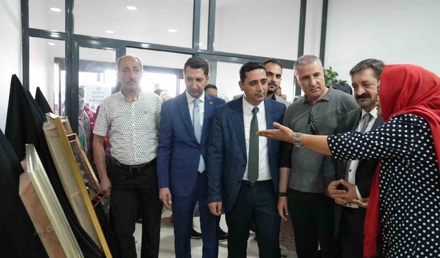 Elazığ’da kursiyerlerin ürünleri görücüye çıktı