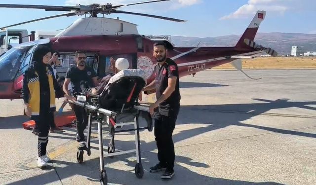 80 yaşındaki hasta için ambulans helikopter havalandı