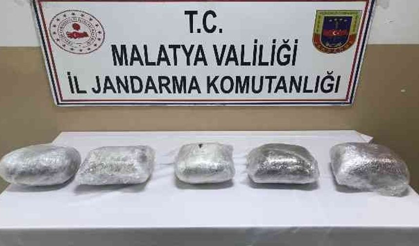 Tren ile uyuşturucu sevkiyatına jandarma engeli