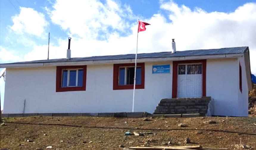 Köy Okulları Yenilendi