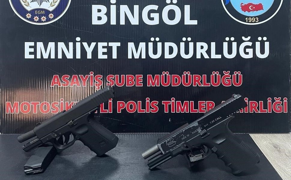 Bingöl’de ruhsatsız silah ve uyuşturucu ele geçirildi